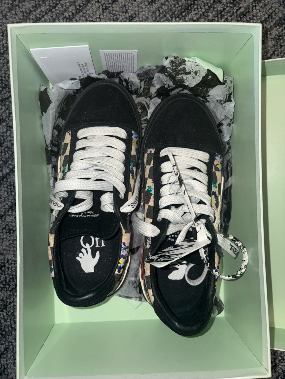 Off-White Low Vulcanized Canvas Black size 36 or 5.5 Women
